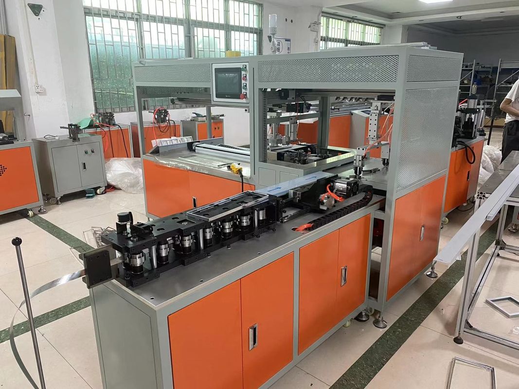 Automatyczna maszyna do produkcji filtrów powietrza z regulowanymi filtrami i ekranem dotykowym